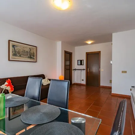 Apartamento Mary Rose *