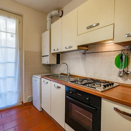 Mary Rose Apartman